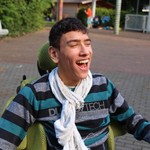 begeistert dabei (vergrößerte Bildansicht wird geöffnet)