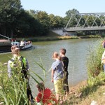 am Kanal (vergrößerte Bildansicht wird geöffnet)