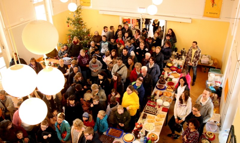 Besucher auf dem Basar